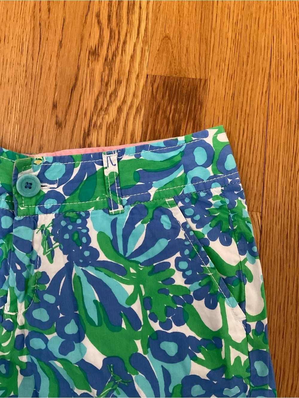 Lilly Pulitzer Callahan Pink Label with Blue and Green Floral Shorts. Size 0
